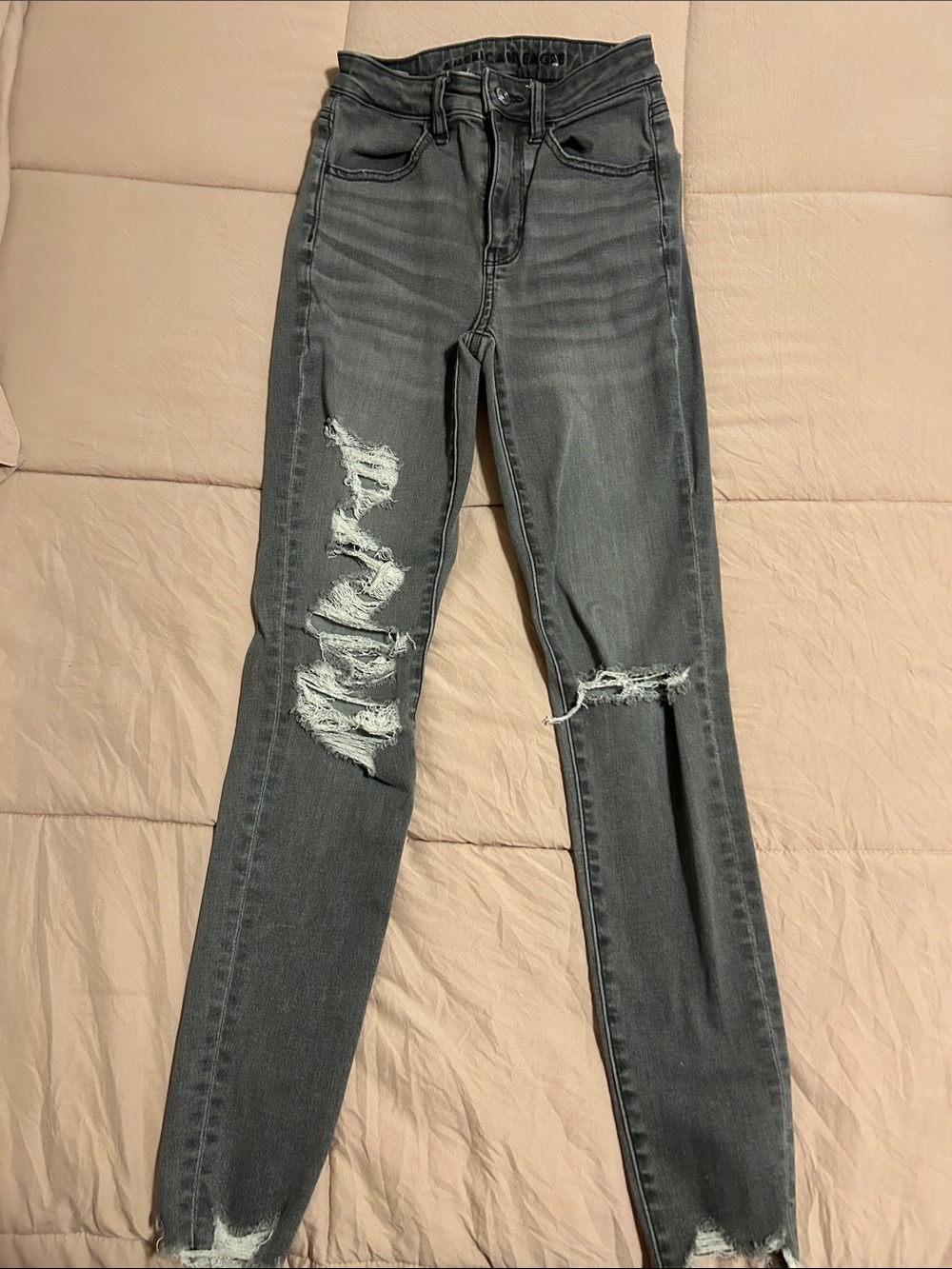 American Eagle Outfitters Distressed High-Rise Skinny Jeans - Gray